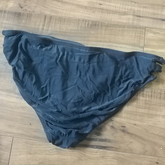 Bikini bottoms - Picture 2 of 2